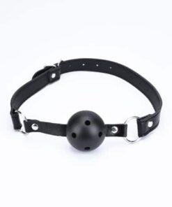 Breathable ball gag